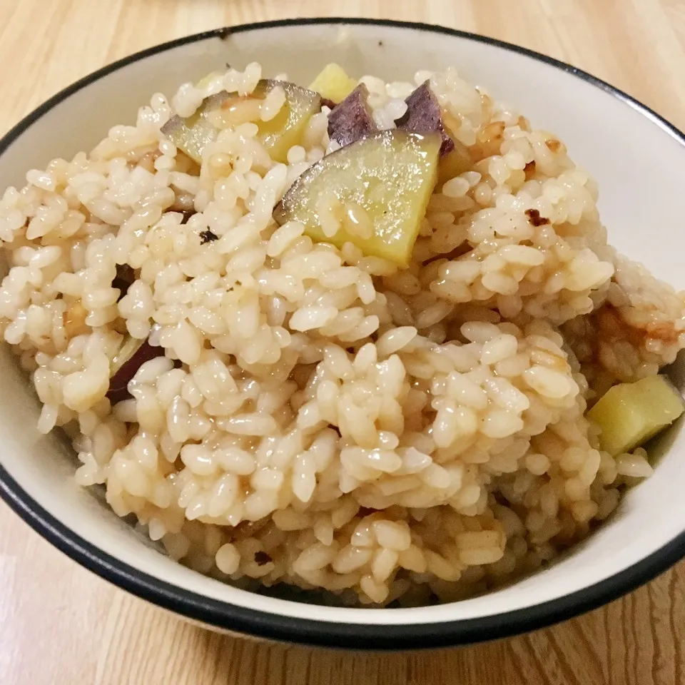 Snapdishの料理写真:【飯研】リベンジ！さつまいもご飯|まぁたんさん