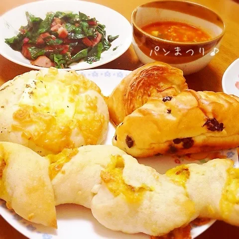 ＊いろいろパンで休日朝ごはん♪＊|ultramarineさん