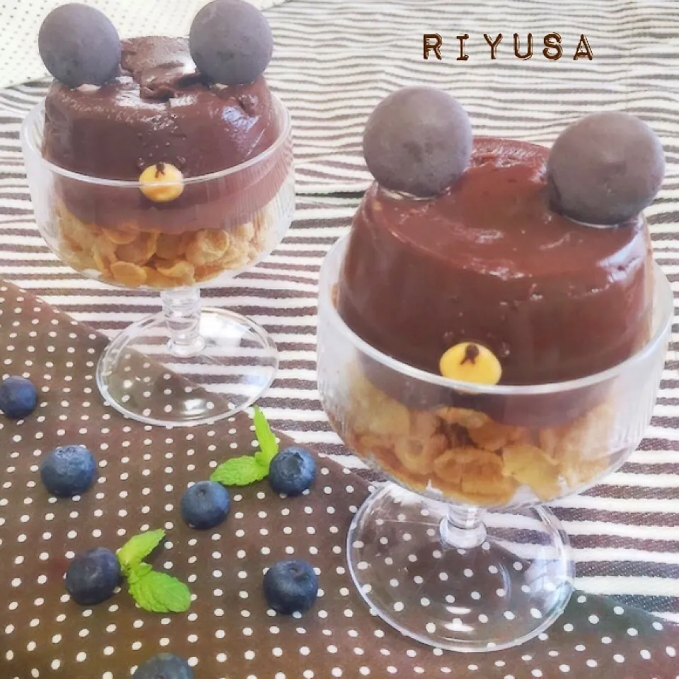 Snapdishの料理写真:材料2つ♡固めるだけ！プルプル食感♡ココアゼリー|riyusaさん