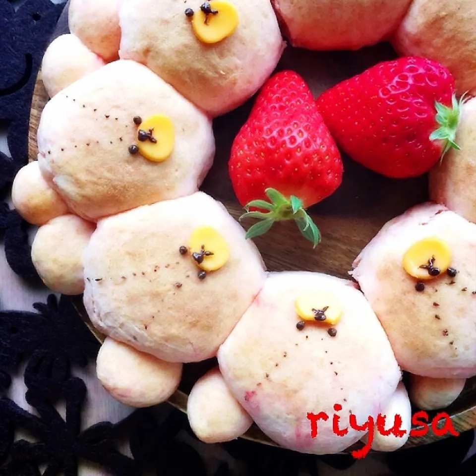 Snapdishの料理写真:♡材料2つ♡HMで簡単♡ジャッキーのちぎりパン♡|riyusaさん