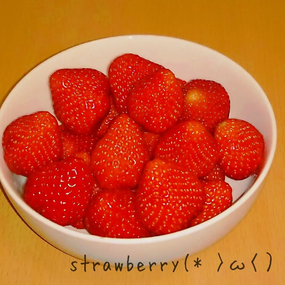 strawberry(* >ω<）|kiiさん