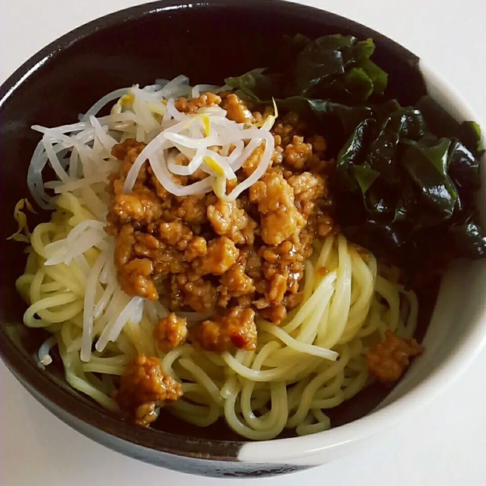 ヘルシーに♪肉味噌ジャージャー麺|まちゃこさん