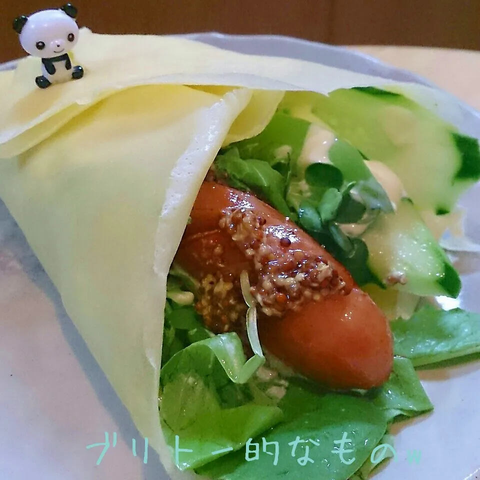 Snapdishの料理写真:クレープ生地でブリトー風|mi_neneco♪さん