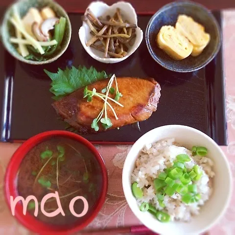 たまにはこんな朝ごはん♫|mao's simple kitchenさん