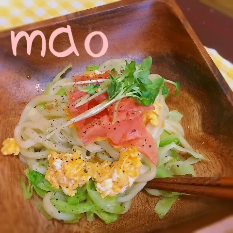 サーモンとレタスのエスニック風焼きうどん♫|mao's simple kitchenさん