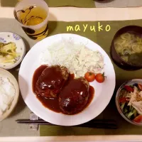 Snapdishの料理写真:☆ハンバーグ定食☆|まゆ子さん