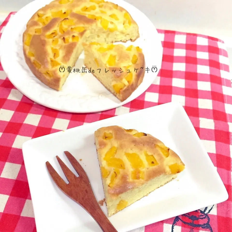 (◍⁃͈ᴗ•͈)桃缶半分⁉️ちょこっと食べたいフルーツケーキ|ぷらっとさん