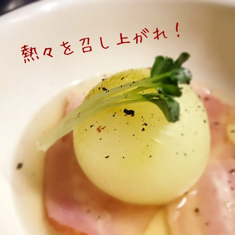 Snapdishの料理写真:丸ごとオニオンスープ|cookieさん