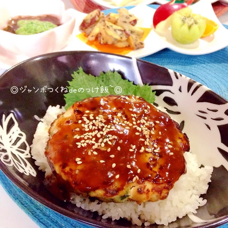 コリッコリの軟骨入り!【 鶏つくねdeのっけ丼 】|ぷらっとさん