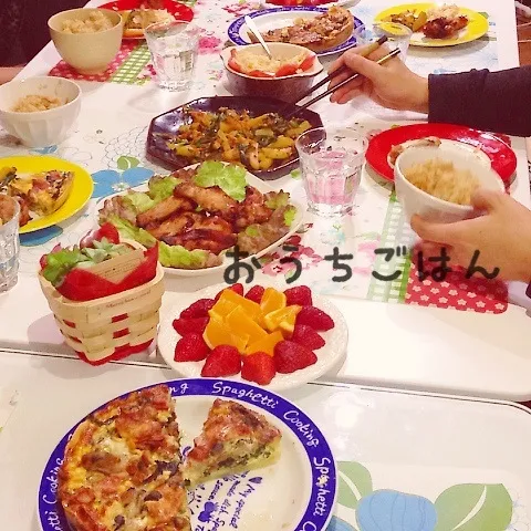 Snapdishの料理写真:(o^^o)大家族naよるごはん〜|ぷらっとさん