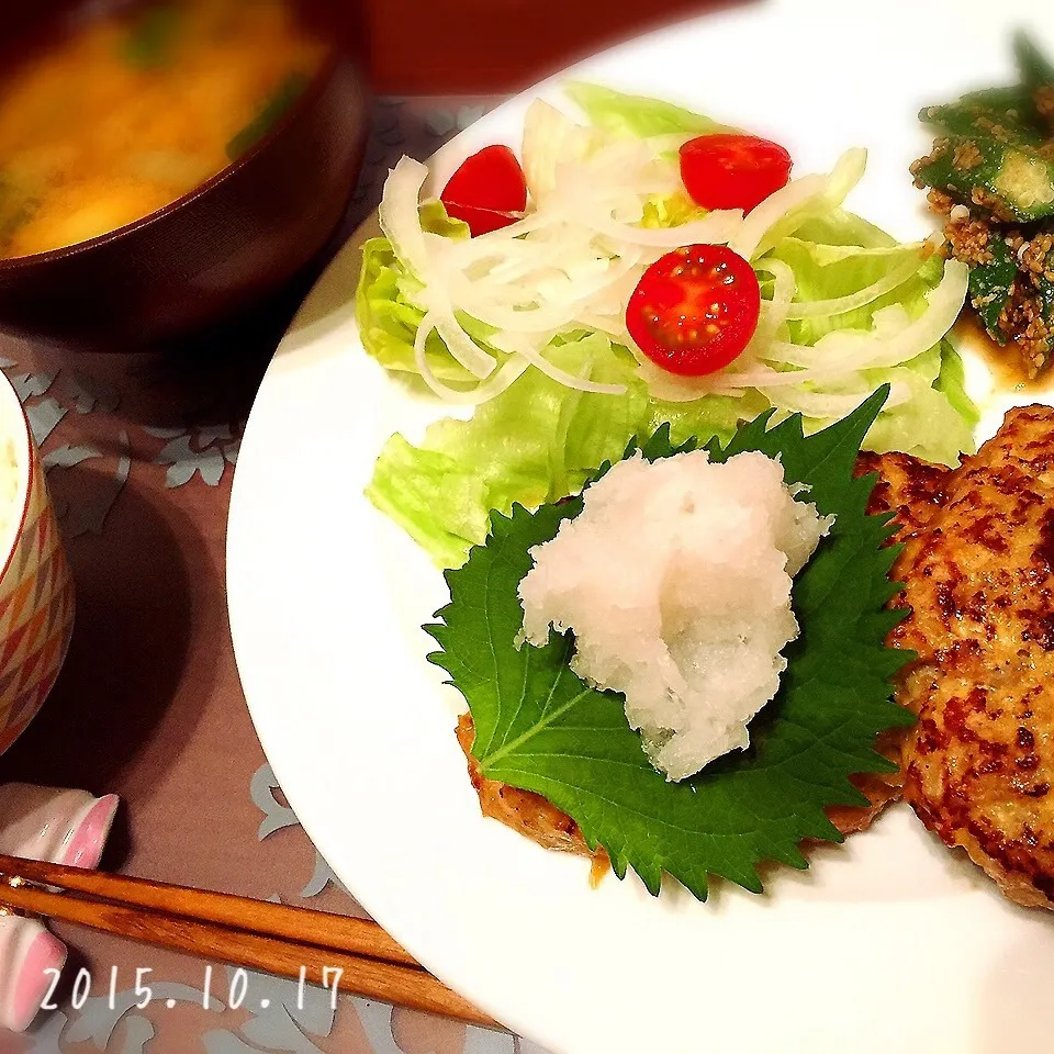 豆腐ハンバーグ、オクラの胡麻あえ|さくらさん