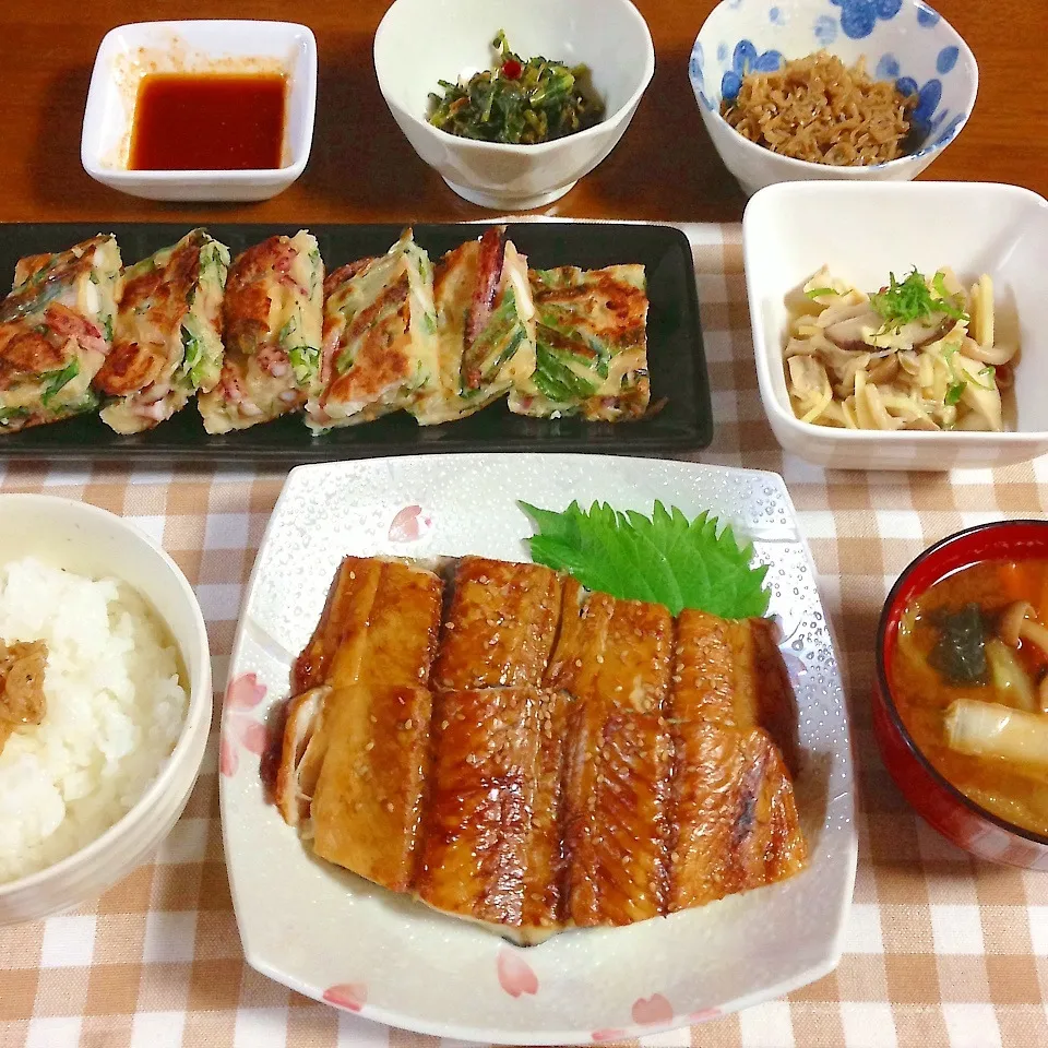 Snapdishの料理写真:晩ご飯♡デッカい鰆の一夜漬け|★えっちゃん★さん