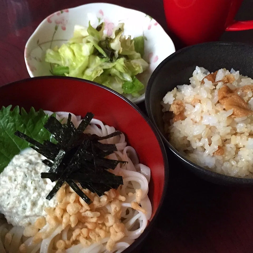 冷やしうどんin豆腐クリーム&包まない稲荷ごはん|好ちゃんさん