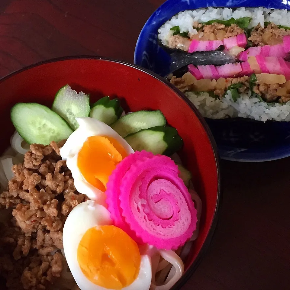 冷やし坦々うどんと初心者おにぎらす（−＿−；）|好ちゃんさん