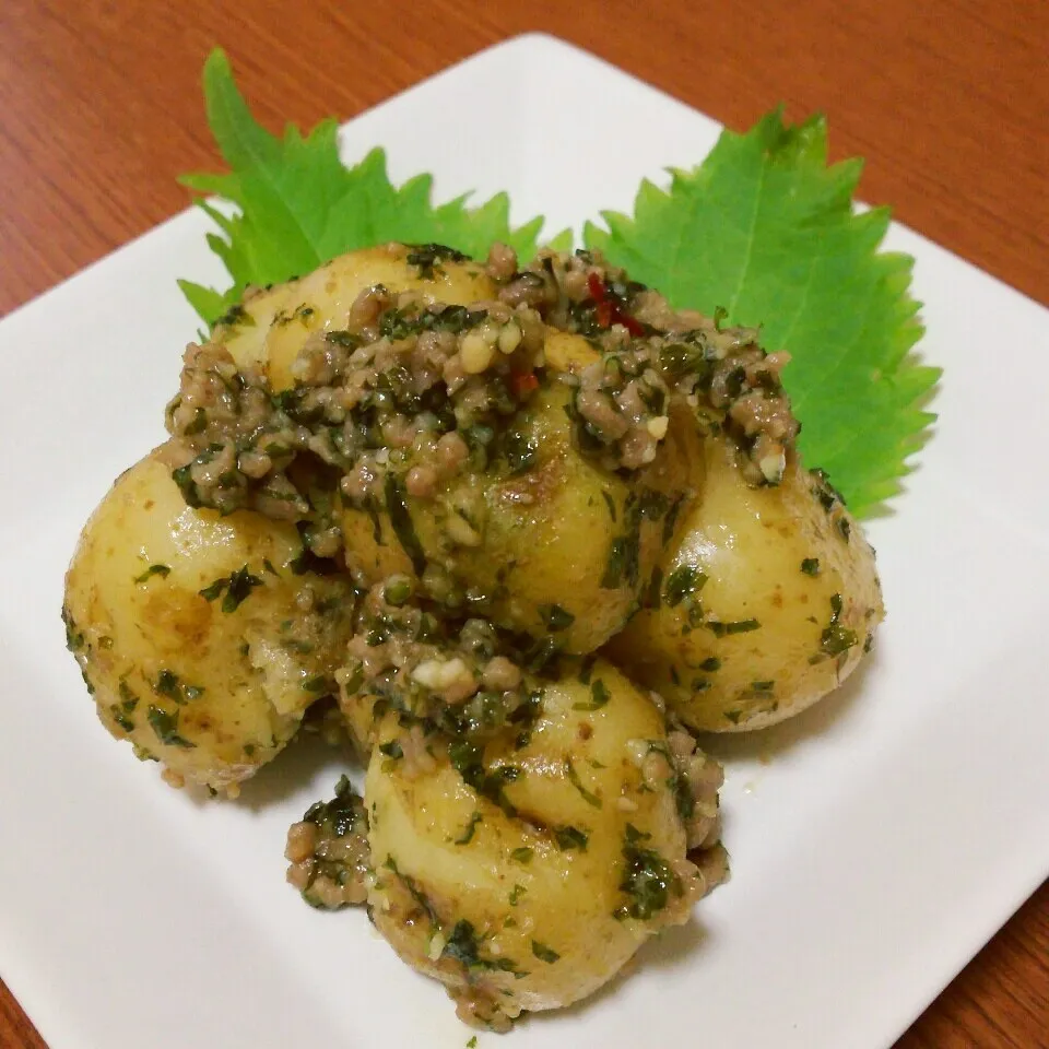 新じゃがの大葉肉味噌炒め|みっぷんさん