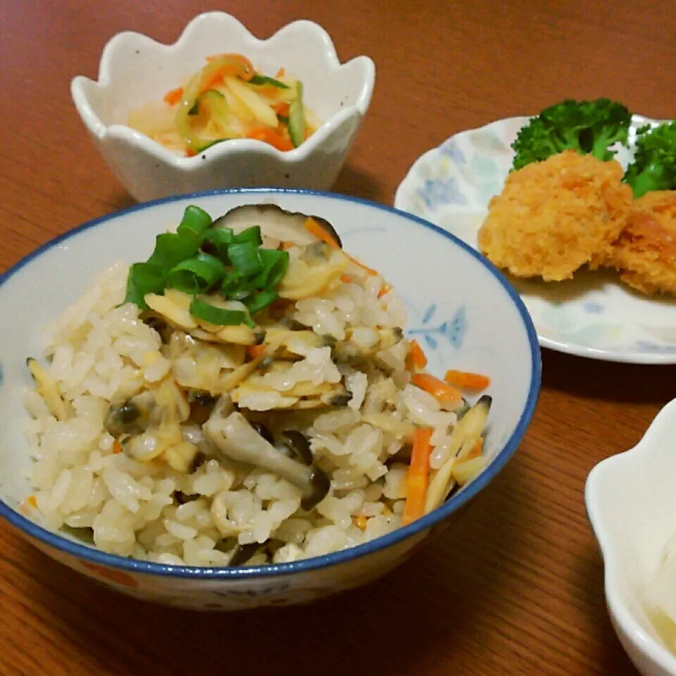 無性に食べたくなった🎵あさりご飯🌺|みっぷんさん