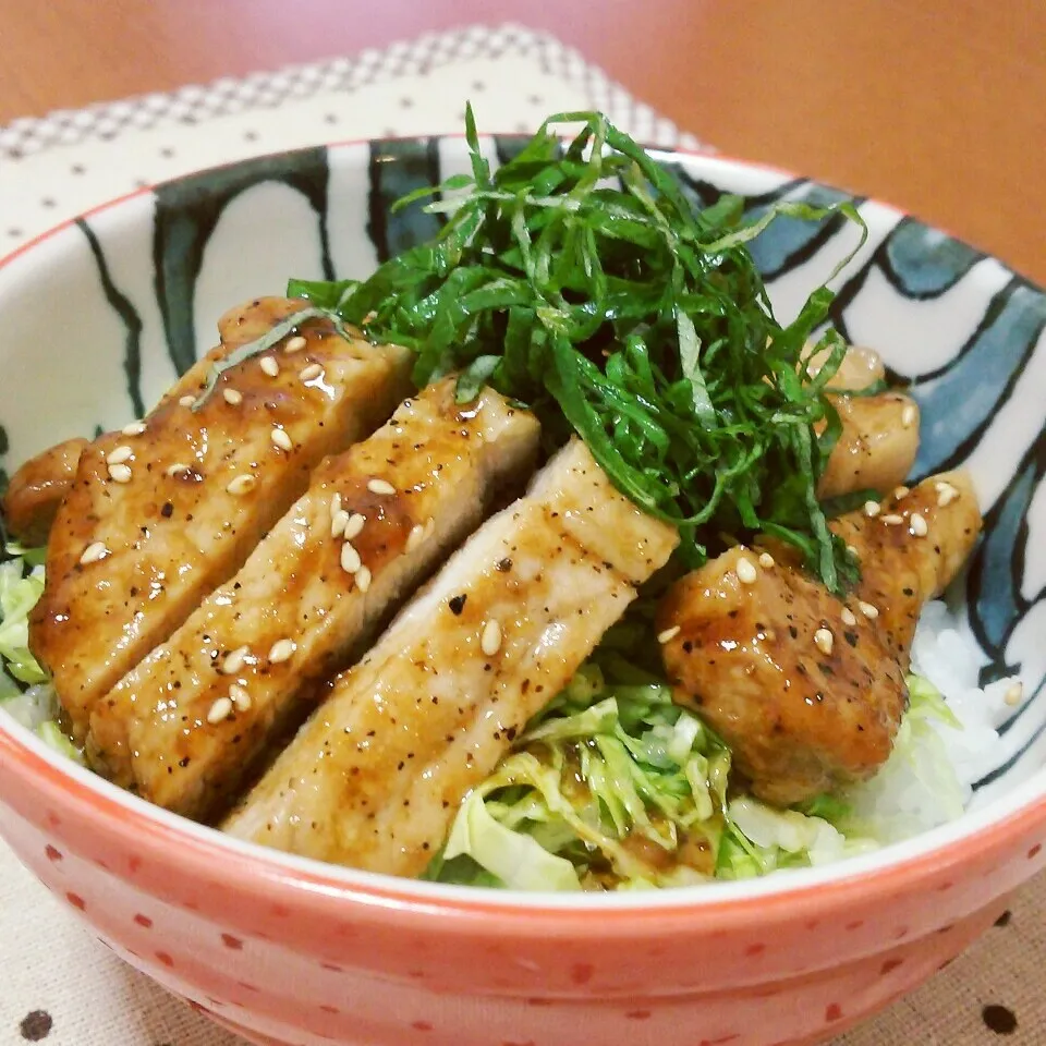 大葉香る🎵ロース照焼き丼|みっぷんさん