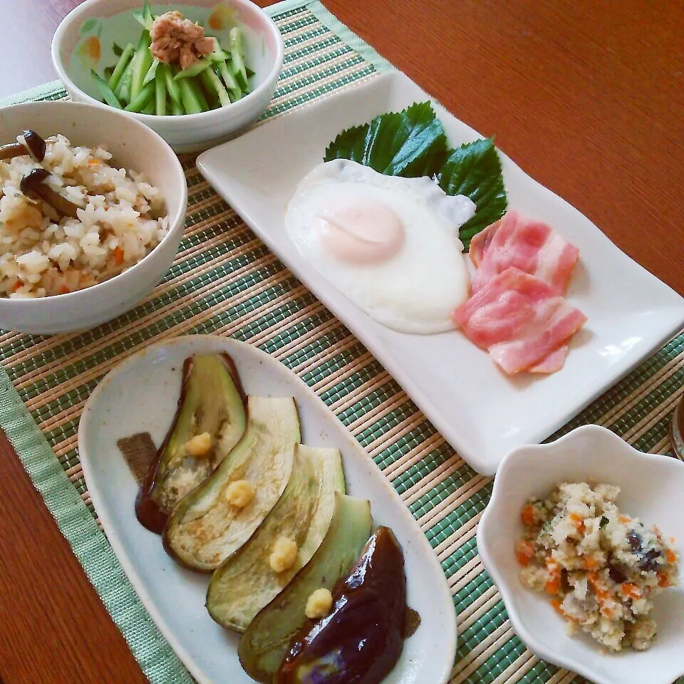 秋茄子焼きで朝ごはん|みっぷんさん