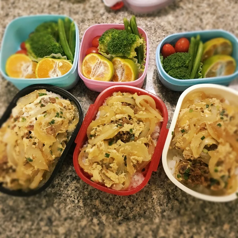 チキンカツ丼弁当|yukさん