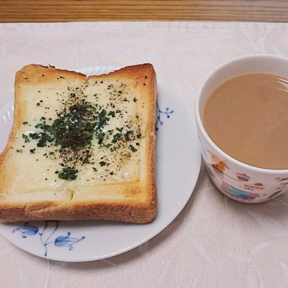 チーズトースト 2/21 今日のランチ|卯月さん