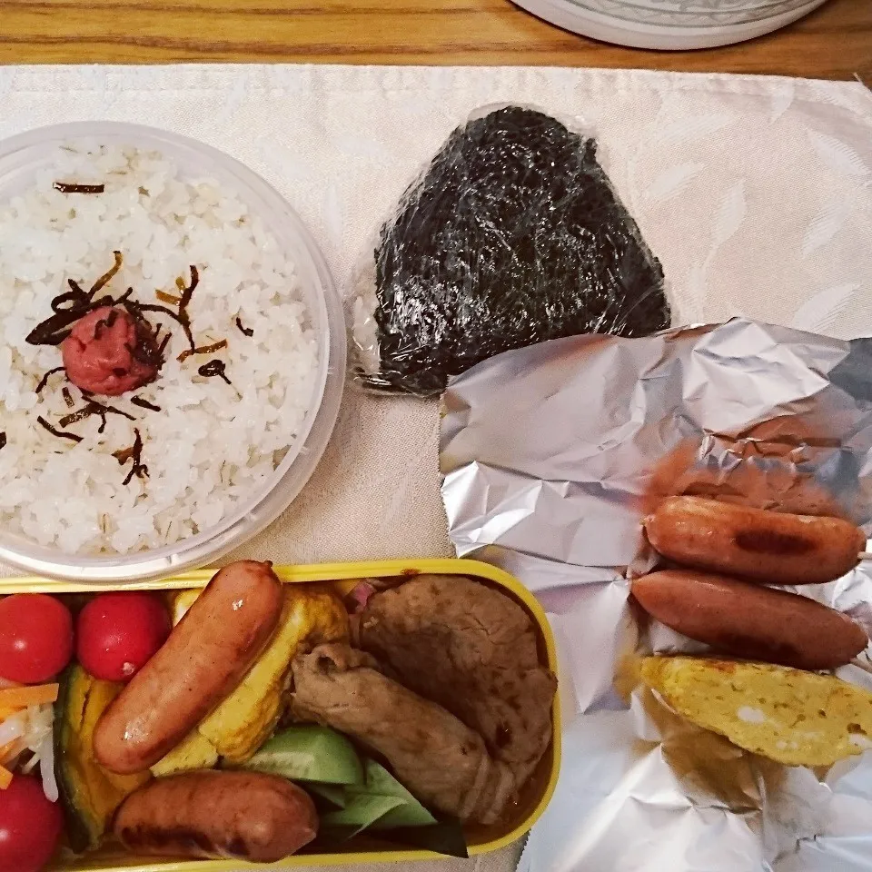 Snapdishの料理写真:8/23の朝弁当、昼弁当|卯月さん