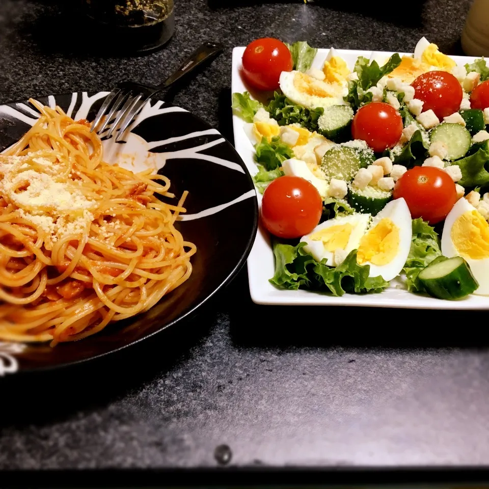 トマトパスタとサラダ|ななさん