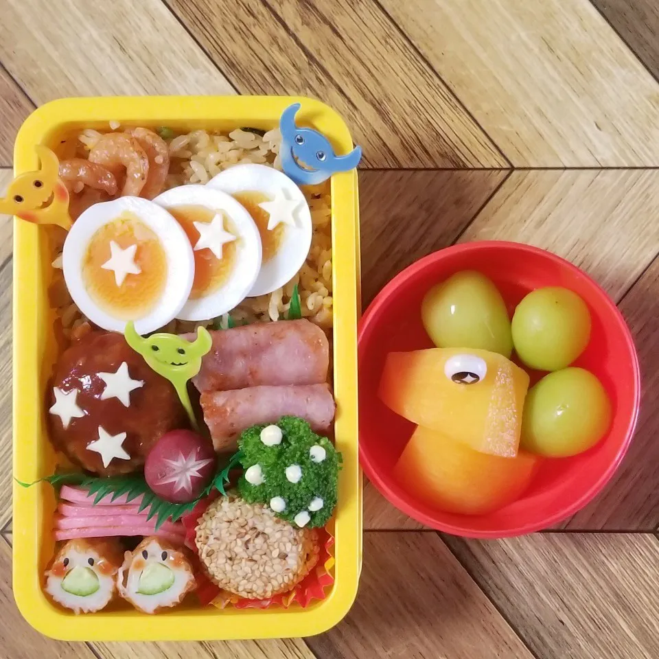 炒飯とハンバーグ弁当|happy♥️happyさん