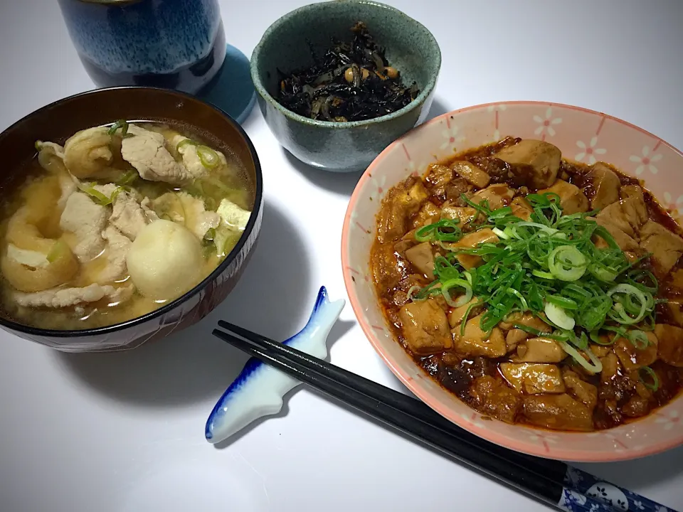 Snapdishの料理写真:今宵は、麻婆豆腐とか🌶
#麻婆豆腐
#里芋入り豚汁
#ひじきの煮物|Kojiさん