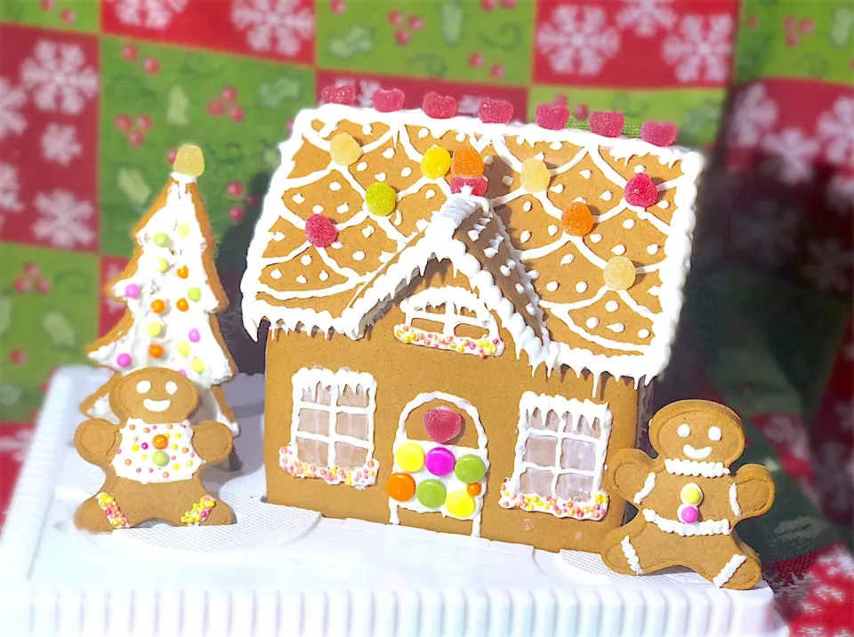 Gingerbread House|Elizabeth Etoさん