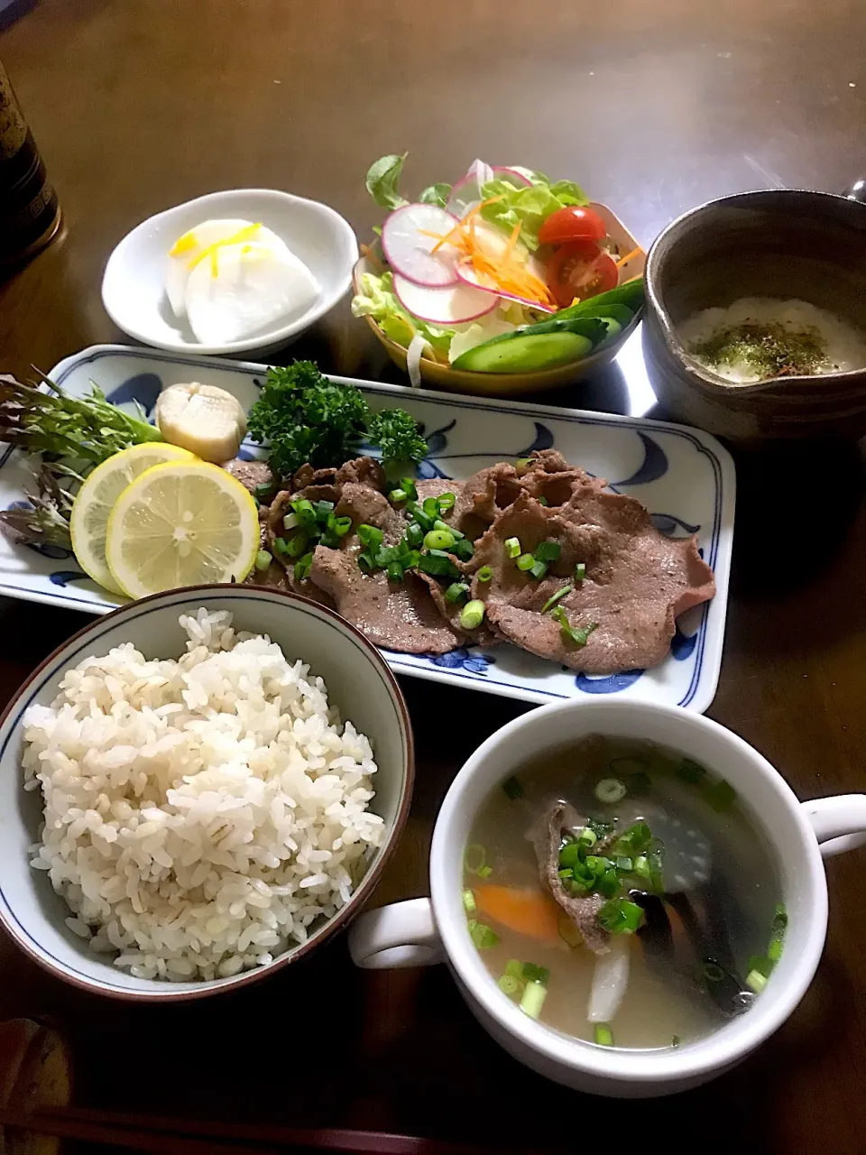 ふるさと納税の返礼品の牛タンで牛タン定食  #ふるさと納税 #甘酒でべったら漬け|とんちんさん