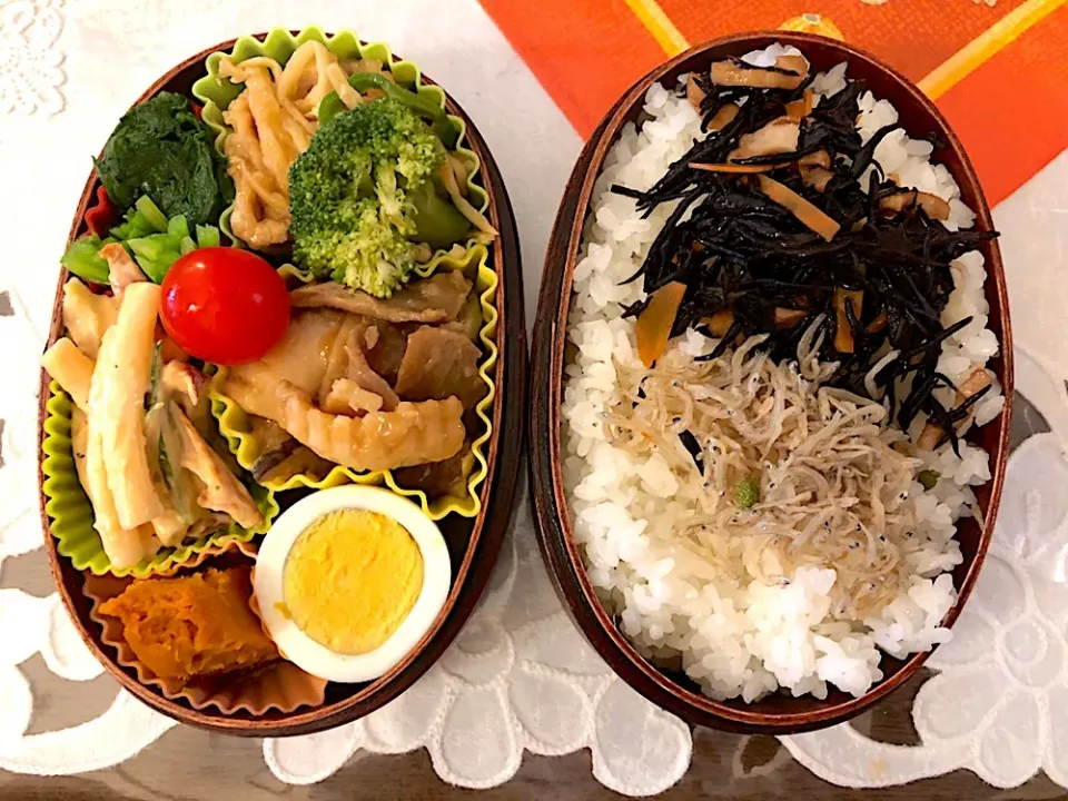 本日もお弁当🍱青椒肉絲🍱イカ炒め🦑かぼちゃの煮物🎃ほうれん草🥒スモークチキンときゅうりのサラダ🥗（セゾンファクトリーのサウザンアイランドドレッシング使用）ひじき煮🥘ちりめん山椒🍘 #息子弁当  #わっぱ弁当  #青椒肉絲  #イカ  #かぼちゃ  #スモークチキンのサラダ  #セゾンファクトリー #セゾンファクトリーの|Yukie  Toriseさん