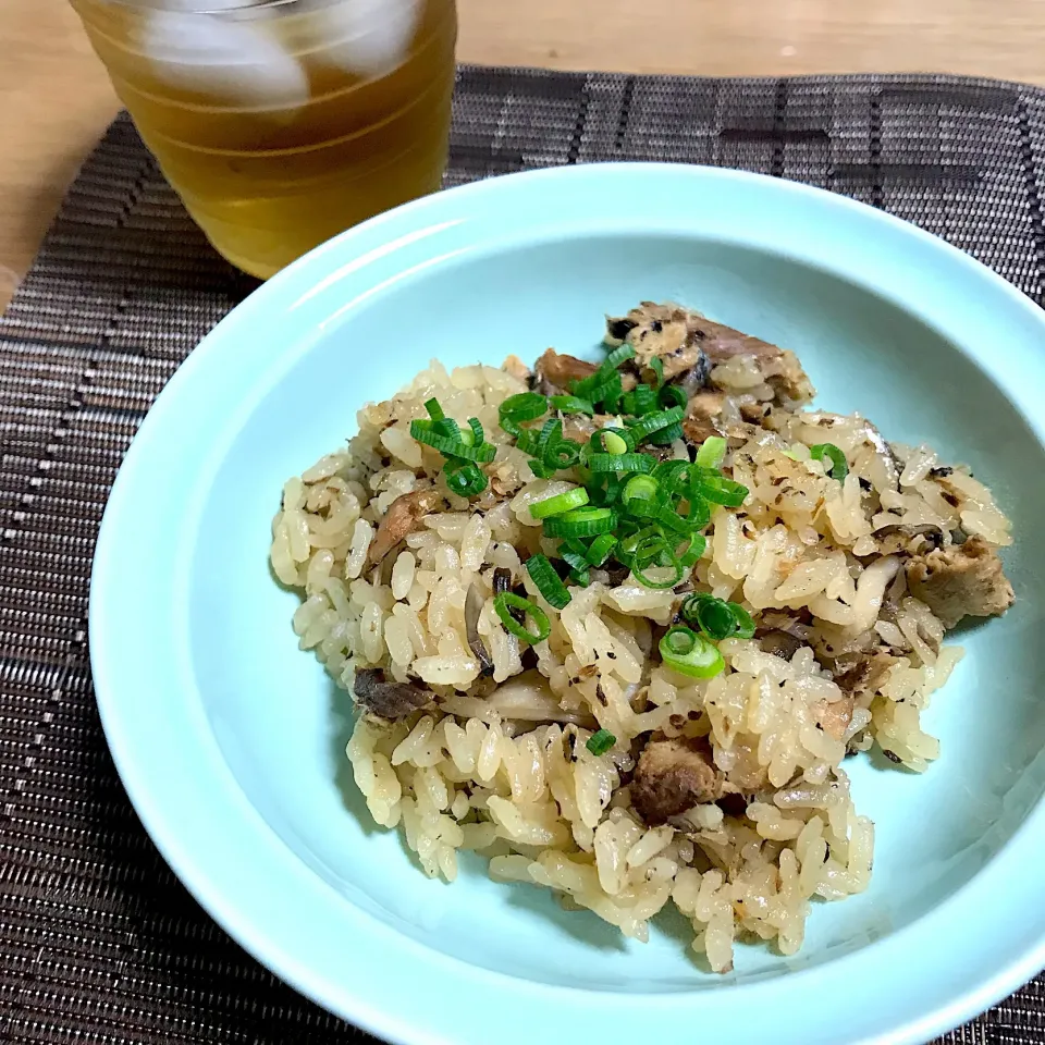 いわし缶詰の炊き込みご飯|Makiさん