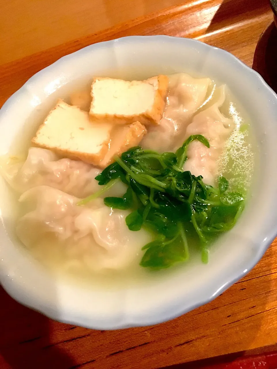 Snapdishの料理写真:冷凍餃子と豆苗のホクホク鶏ガラスープ#時短メニュー#節約#お手軽#失敗なし#おいしい#中華スープ|にゃふてんさん