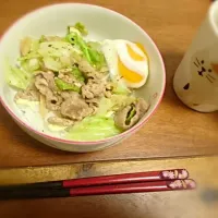 Snapdishの料理写真:回鍋肉丼|buupiiiさん