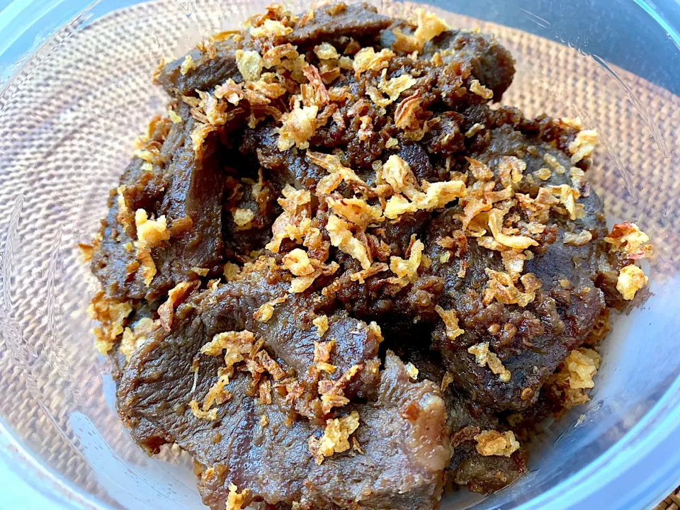 Gepuk daging sapi|yeni kartikasariさん