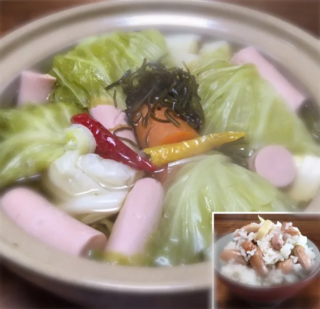 Snapdishの料理写真:ギョニソ塩こんキャベツ鍋🐟🌿🌳
落花生ご飯付き🥜🍚|ぱぴこ家さん