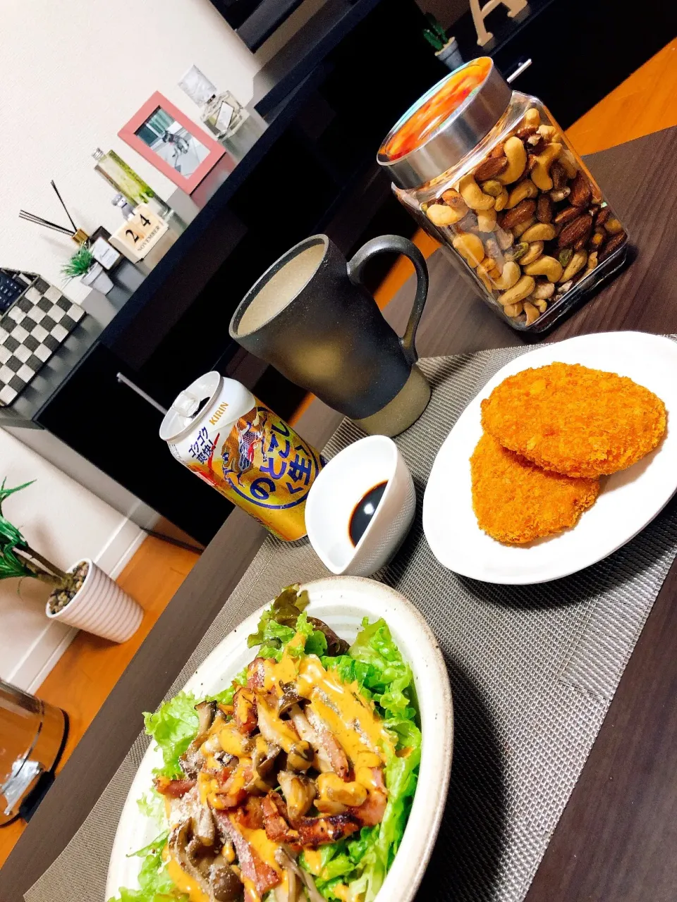 ○バローのコロッケ、1個20円👍
○きの子とベーコンのサラダ🥗|anzさん