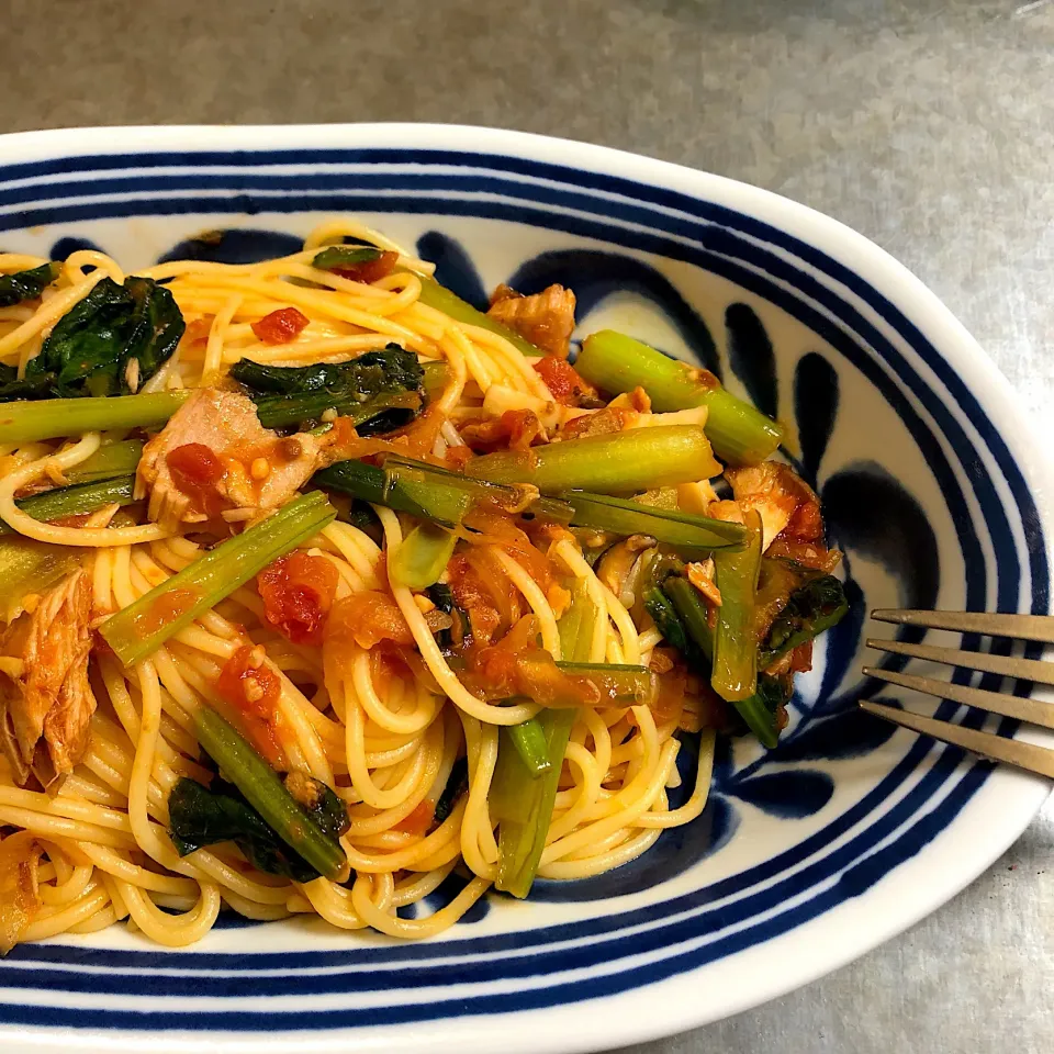 こまツナきのこのトマトソースパスタ🍝|nao子さん