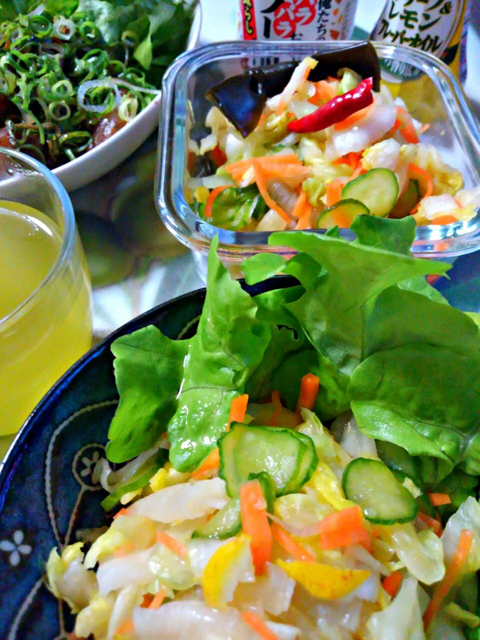 白だしで残り野菜の浅漬け
ご飯がまだ炊けない💧|みるくここあさん