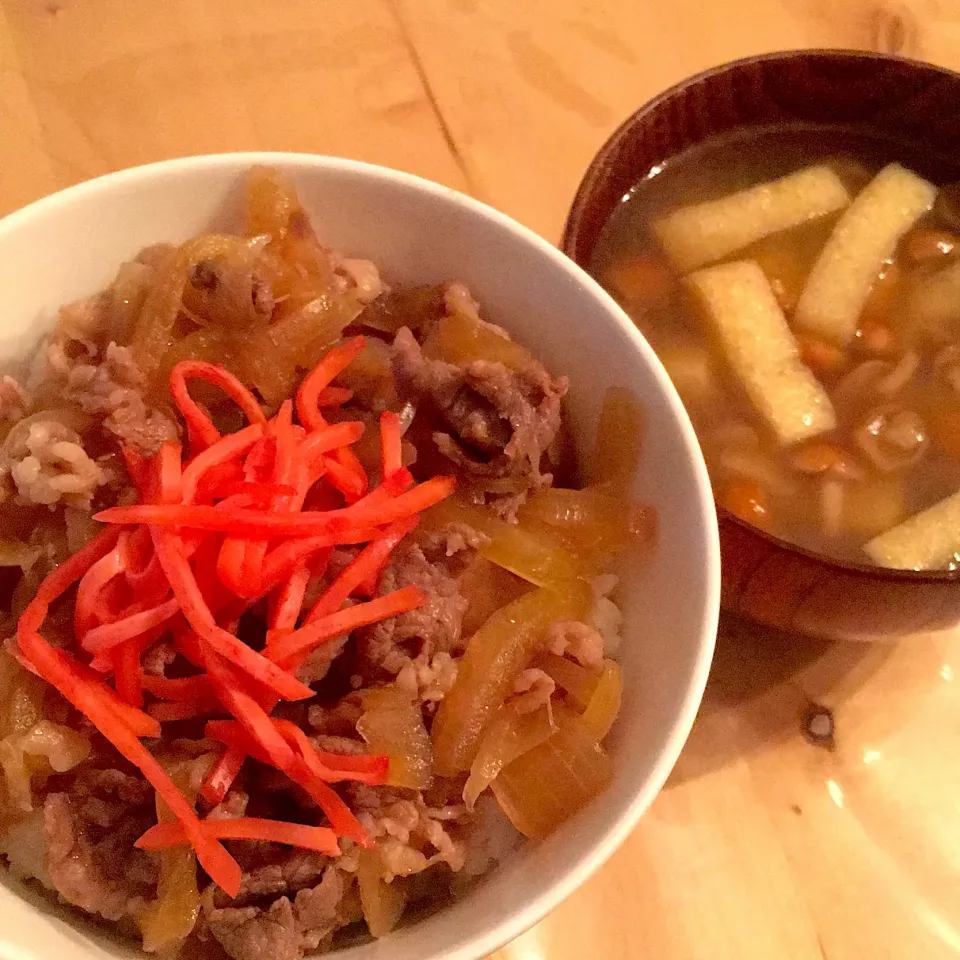 牛丼／なめこの味噌汁|ななこさん