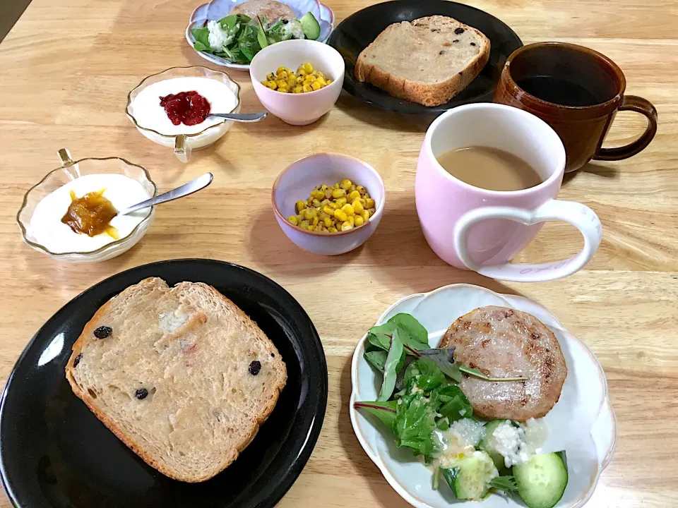 Snapdishの料理写真:休日の朝ごはん꒰•̫͡•ོ꒱|さくたえさん