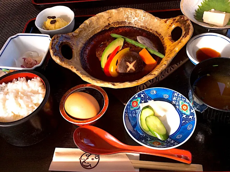 那須の新しい美味しいお店😋吉兵衛さん
那須牛🐂のハンバーグ❣️|アライさんさん