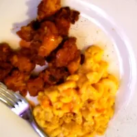 bourbon  chops & cheesy mac