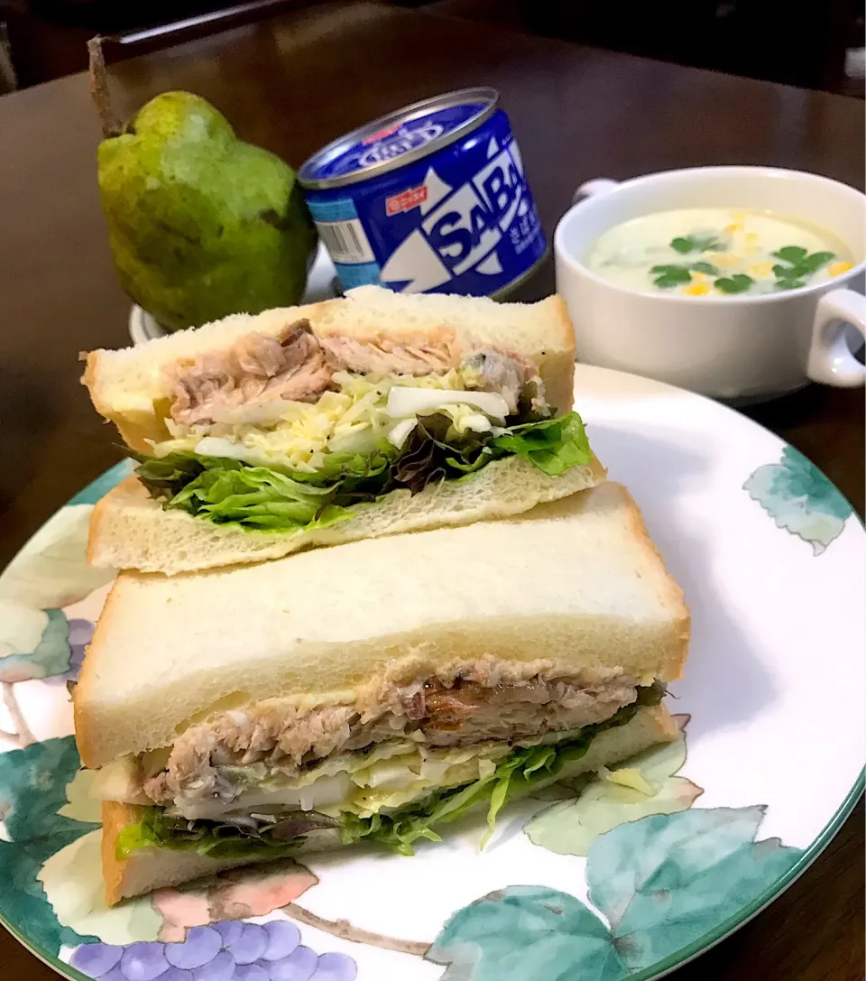 サバ缶で沼サン風🥪
カウンター嬢さんの料理 元祖・沼サン by 大沼由樹|とんちんさん