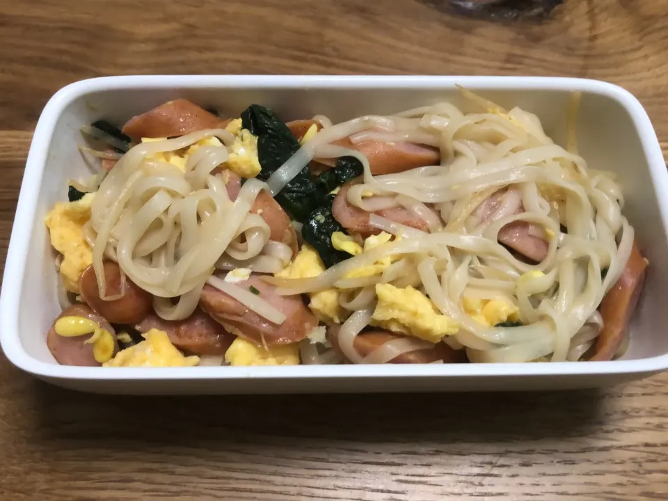 Snapdishの料理写真:ロカボ弁当③
糖質ゼロ麺焼きビーフン|むらどんさん