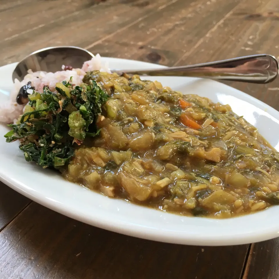 無水調理で野菜カレー🍛|七海さん