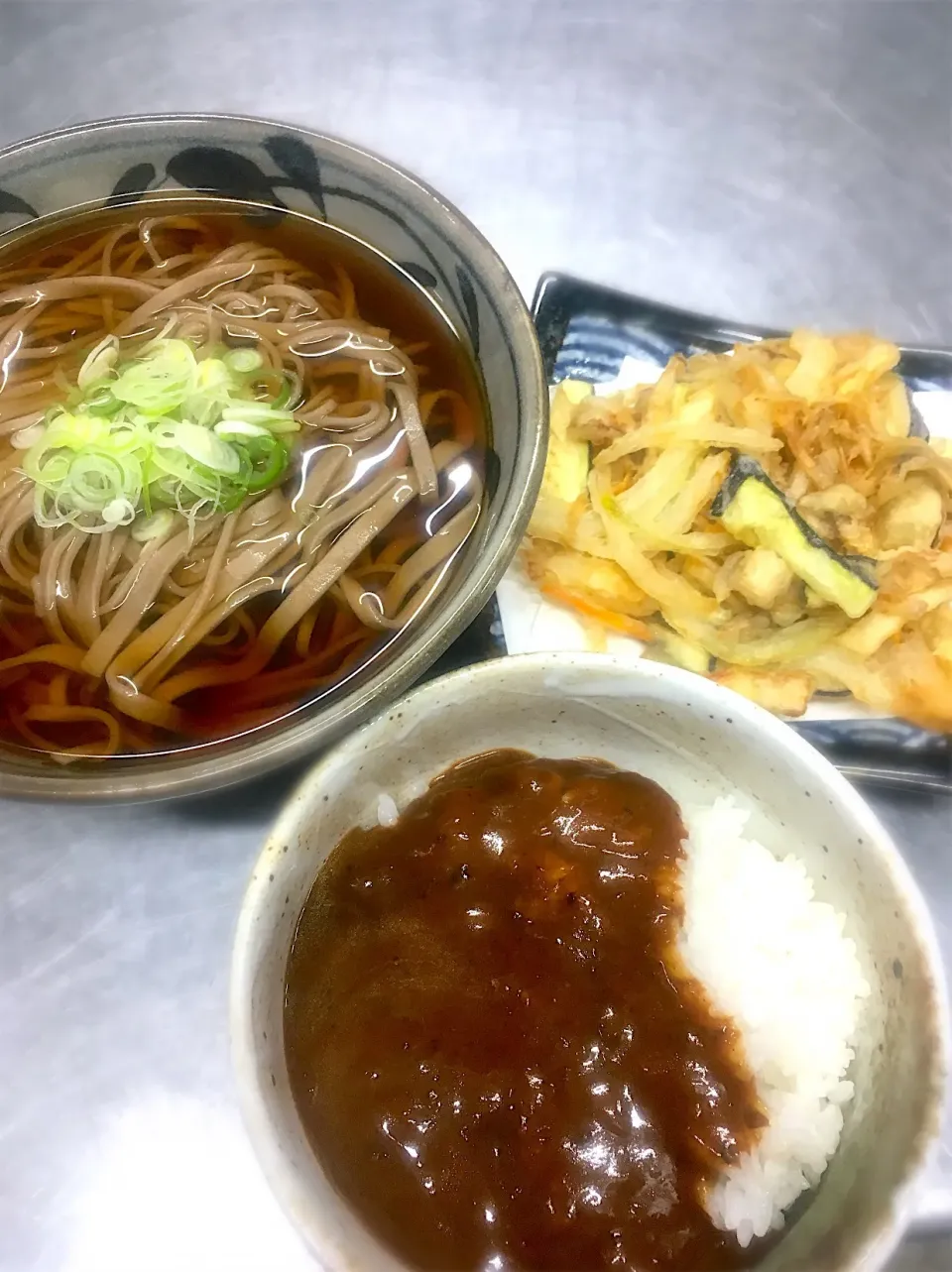 Snapdishの料理写真:今日の賄いごはん🍚|内気なjohnnyさん