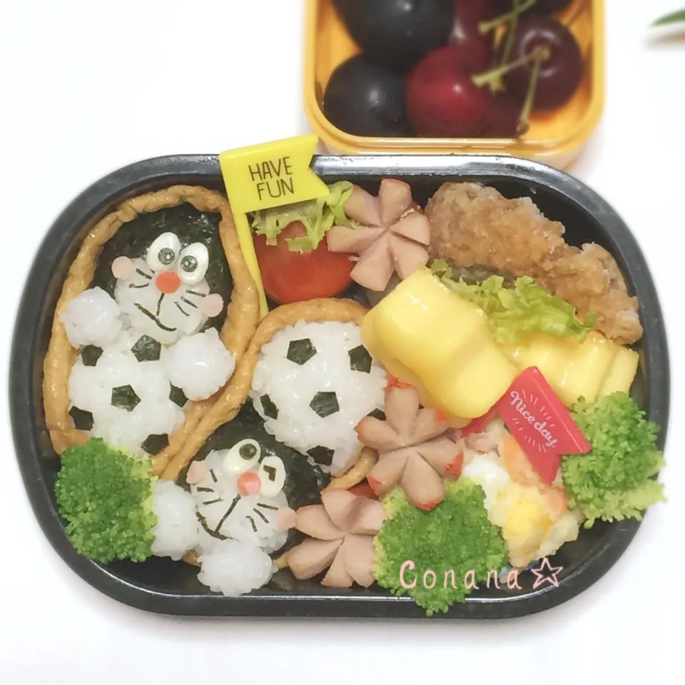 お稲荷さんでドラえもん⚽️☆お弁当|conanaさん