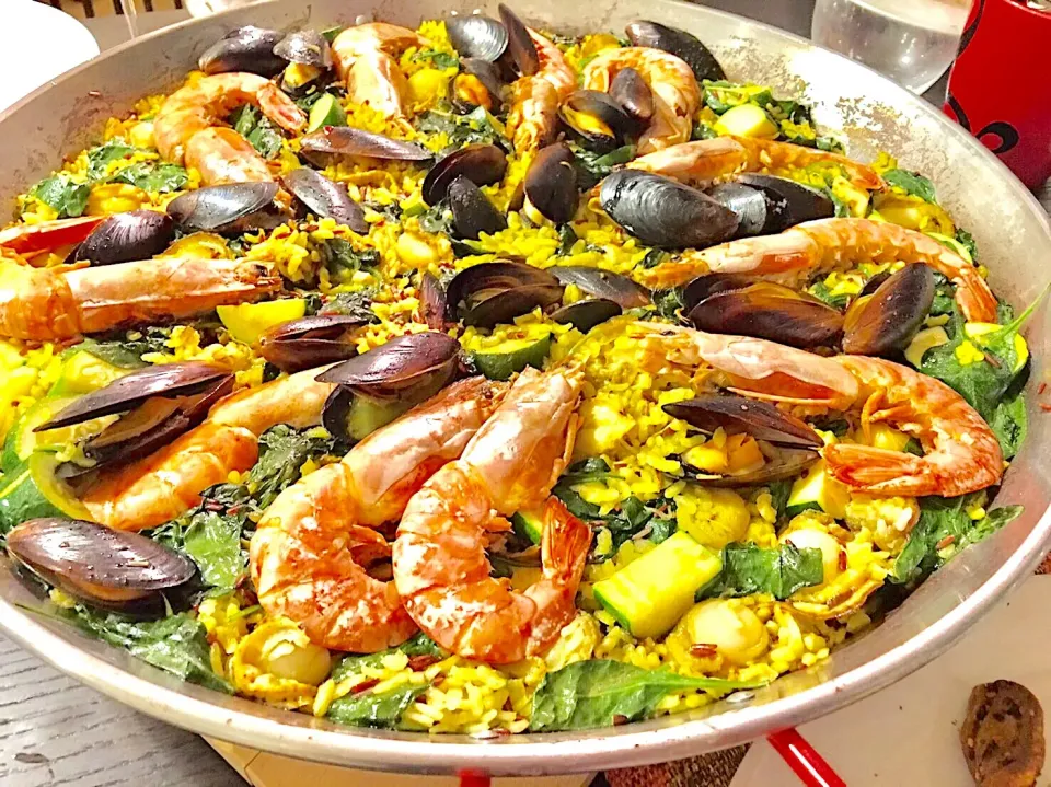 Paella Frutos de mare a lá moda del casa|kenさん