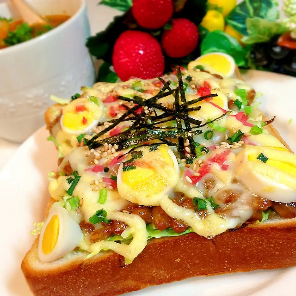 Snapdishの料理写真:✧納豆とキャベツのモーニングトースト✧|n＊さん